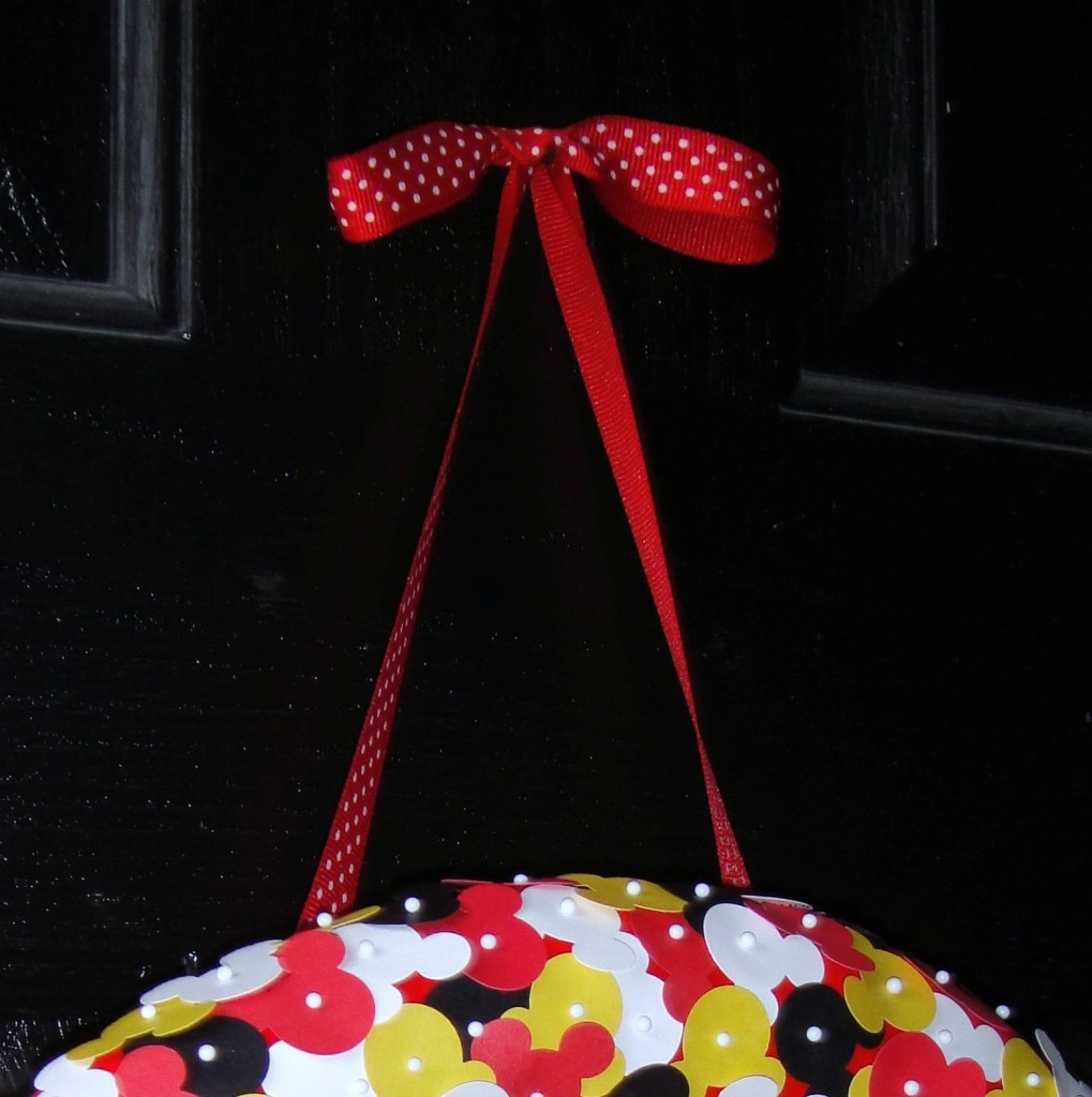 Mickey Mouse Birthday Party Wreath Tutorial