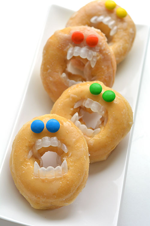 These Donut Monsters are creepy enough for any prank! } 12 Terrific Halloween Treats