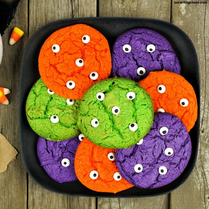 These Monster Eye cookies from Parenting Chaos are fun colors and easy to make! | 12 Terrific Halloween Treats from The Uncoordinated Mommy